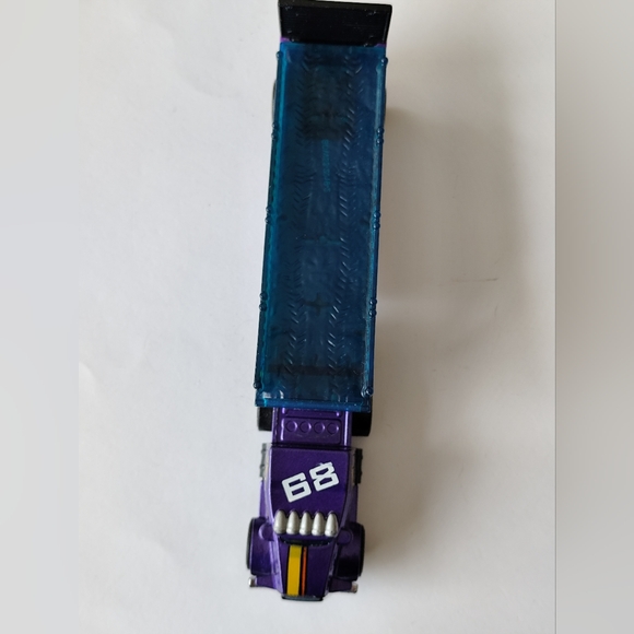 Hot Wheels 2013 Purple Rumble Road Truck Cab #68 and Trailer - Picture 4 of 13